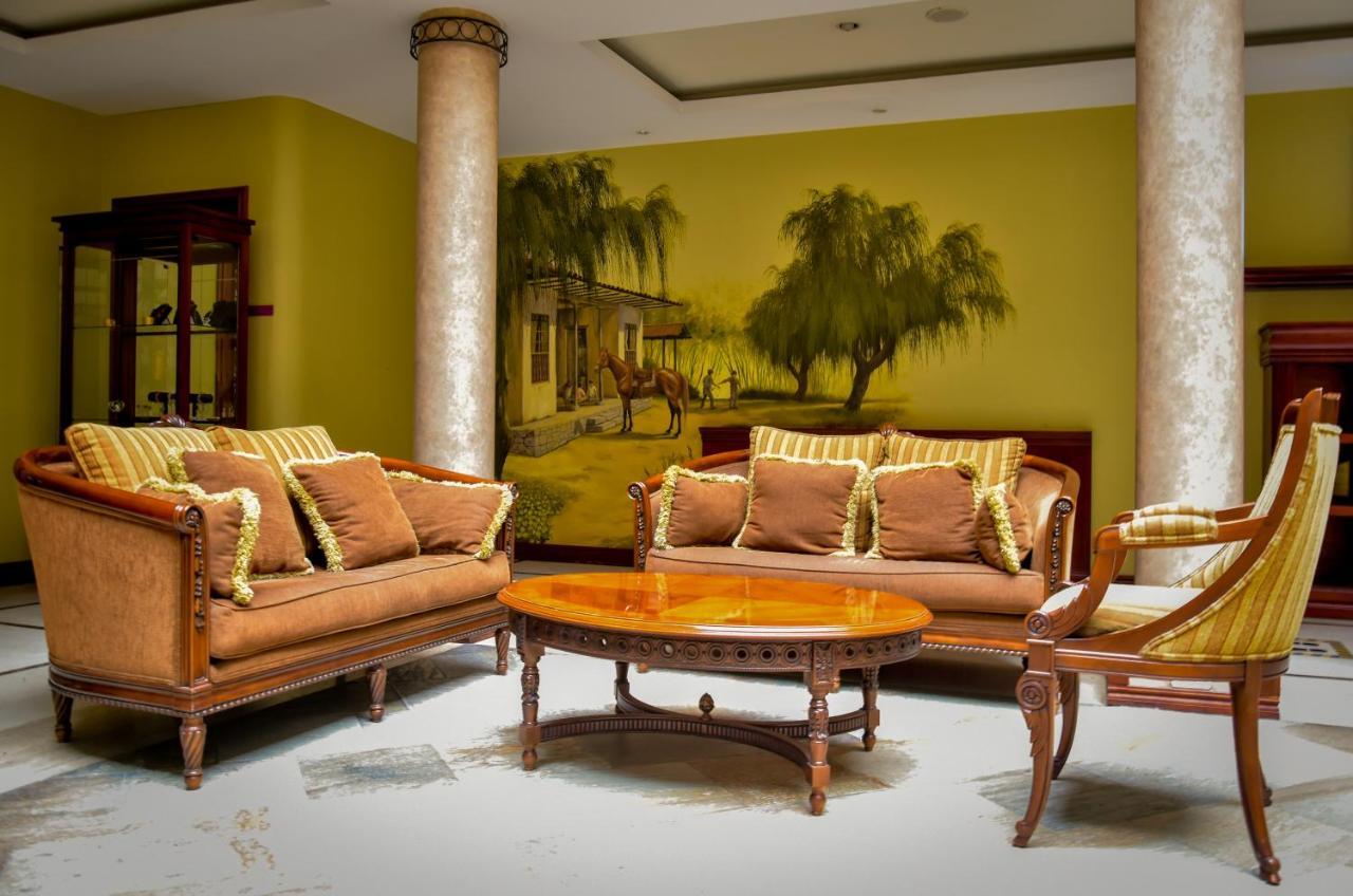 Grand Victoria Boutique Hotel Loja Luaran gambar